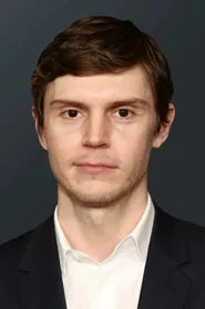Evan Peters